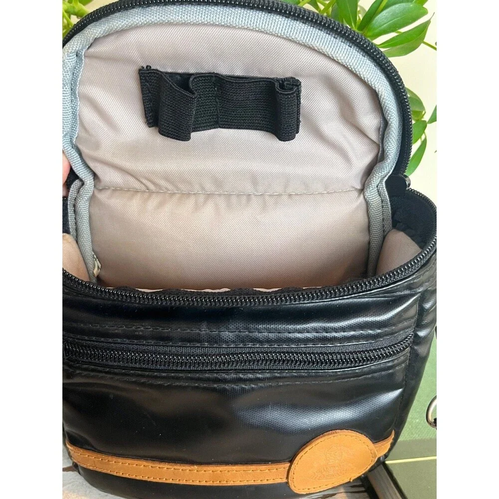 Vintage 1990's Padded Vinyl Camera Bag By Mohawk 7